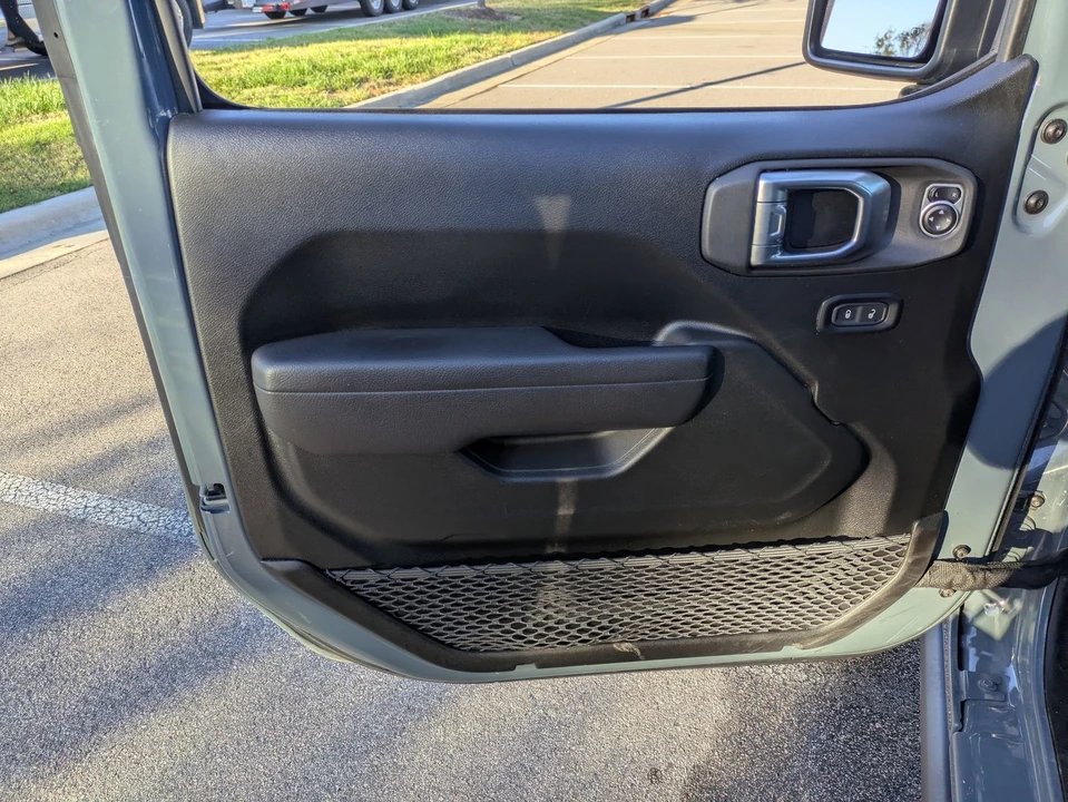 2024 Jeep JT Gladiator - Image 16 of 21