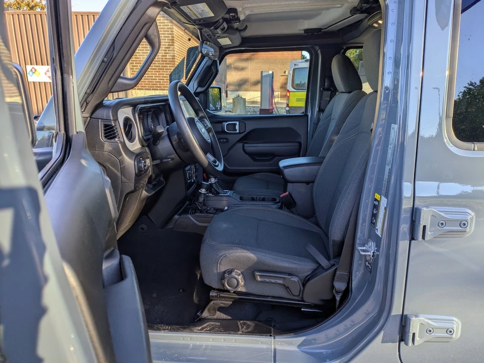 2024 Jeep JT Gladiator - Image 13 of 21