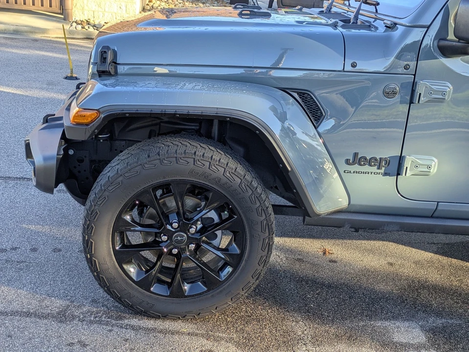 2024 Jeep JT Gladiator - Image 11 of 21