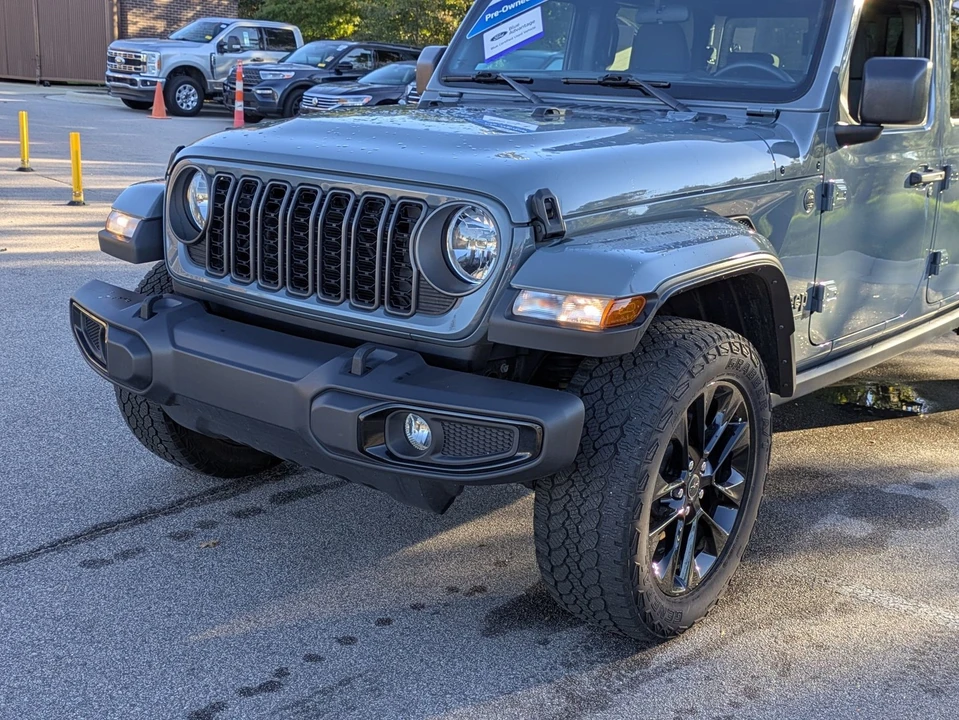 2024 Jeep JT Gladiator - Image 10 of 21