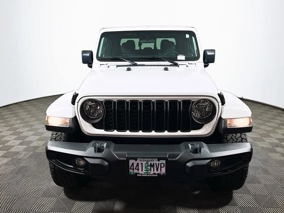2024 Jeep JT Gladiator - Image 2 of 19