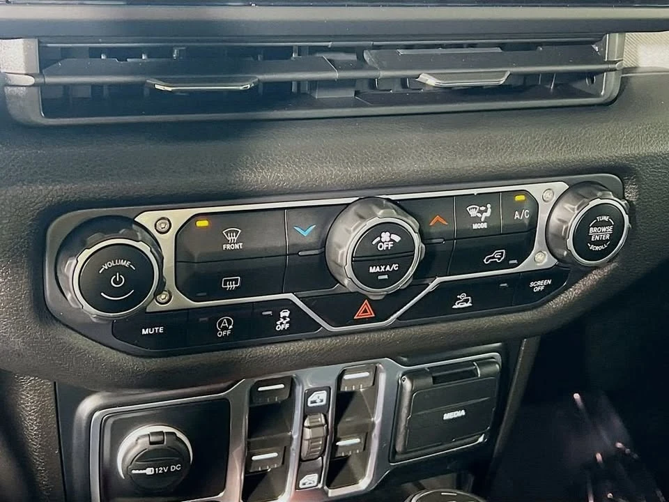 2024 Jeep JT Gladiator - Image 14 of 19
