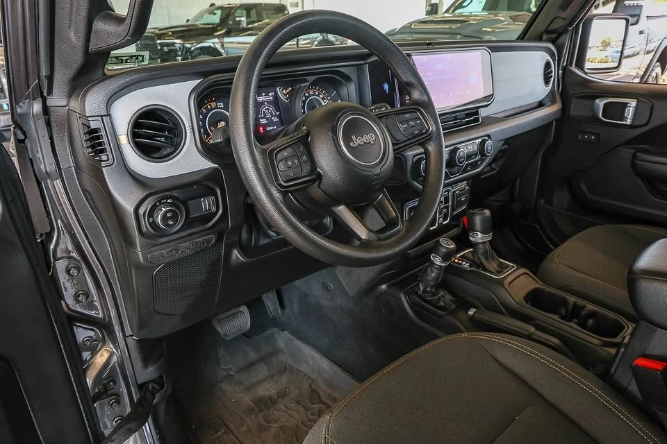 2024 Jeep JT Gladiator - Image 9 of 16