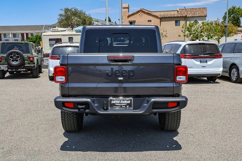 2024 Jeep JT Gladiator - Image 5 of 16