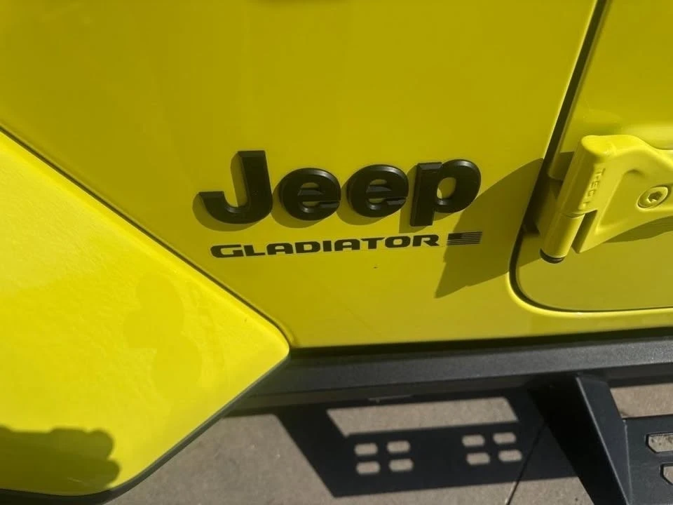 2024 Jeep JT Gladiator - Image 12 of 20