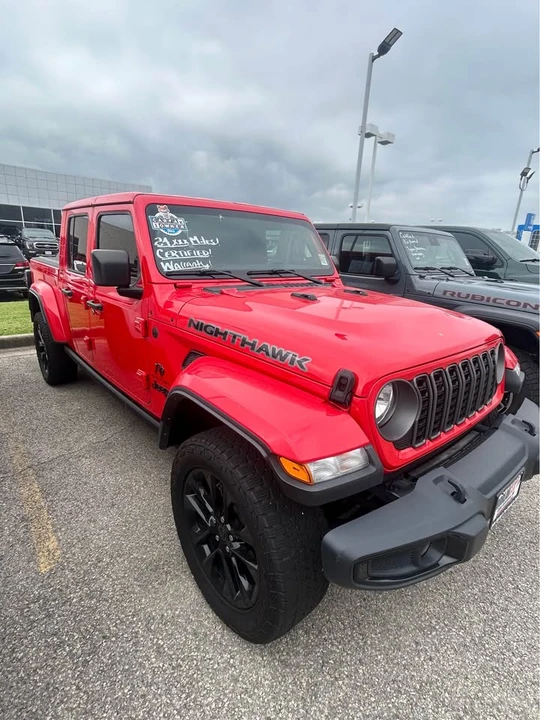 2024 Jeep JT Gladiator - Image 9 of 12