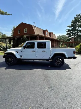 2024 Jeep Gladiator Nighthawk