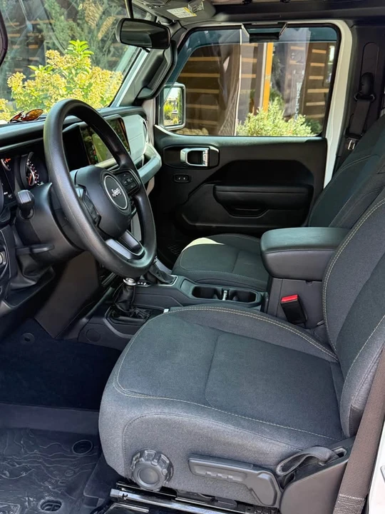 2024 Jeep JT Gladiator - Image 8 of 13