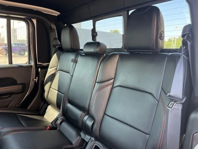2024 Jeep JT Gladiator - Image 18 of 19