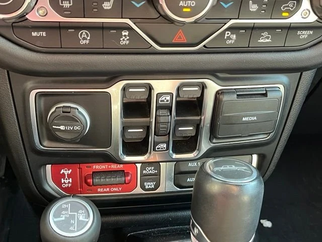 2024 Jeep JT Gladiator - Image 16 of 19
