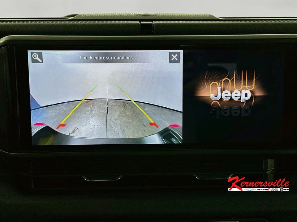 2024 Jeep JT Gladiator - Image 20 of 24