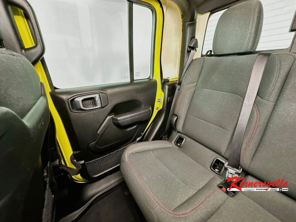 2024 Jeep JT Gladiator - Image 12 of 24