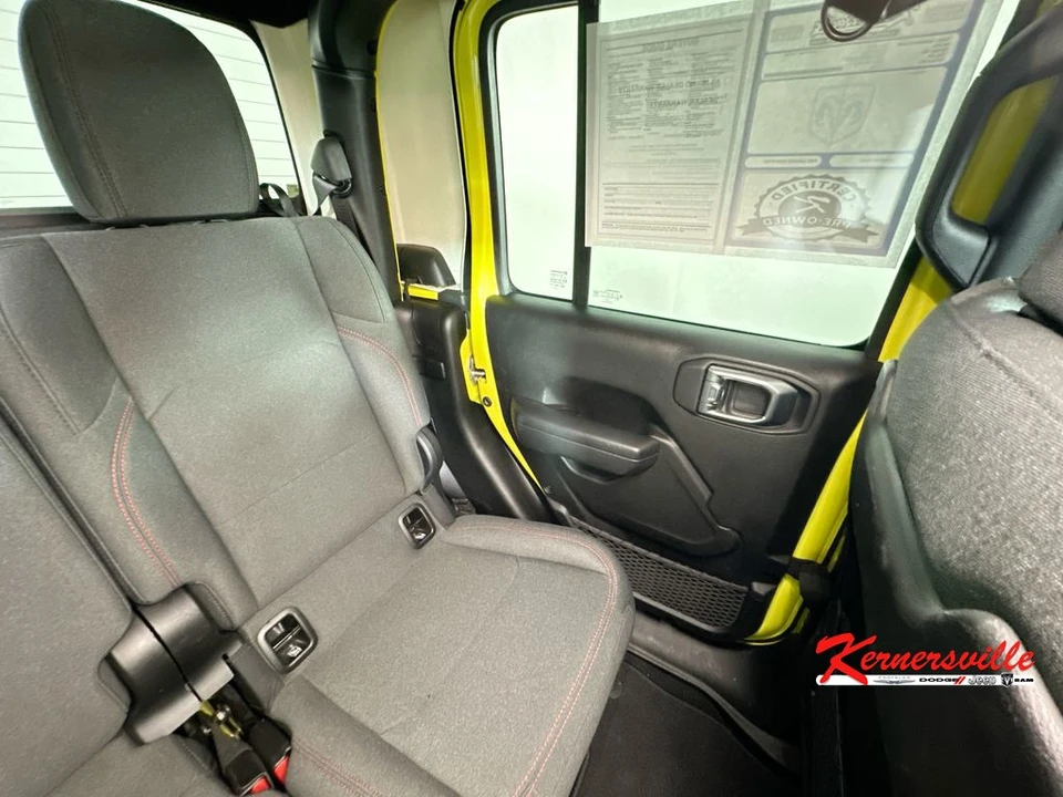 2024 Jeep JT Gladiator - Image 14 of 24