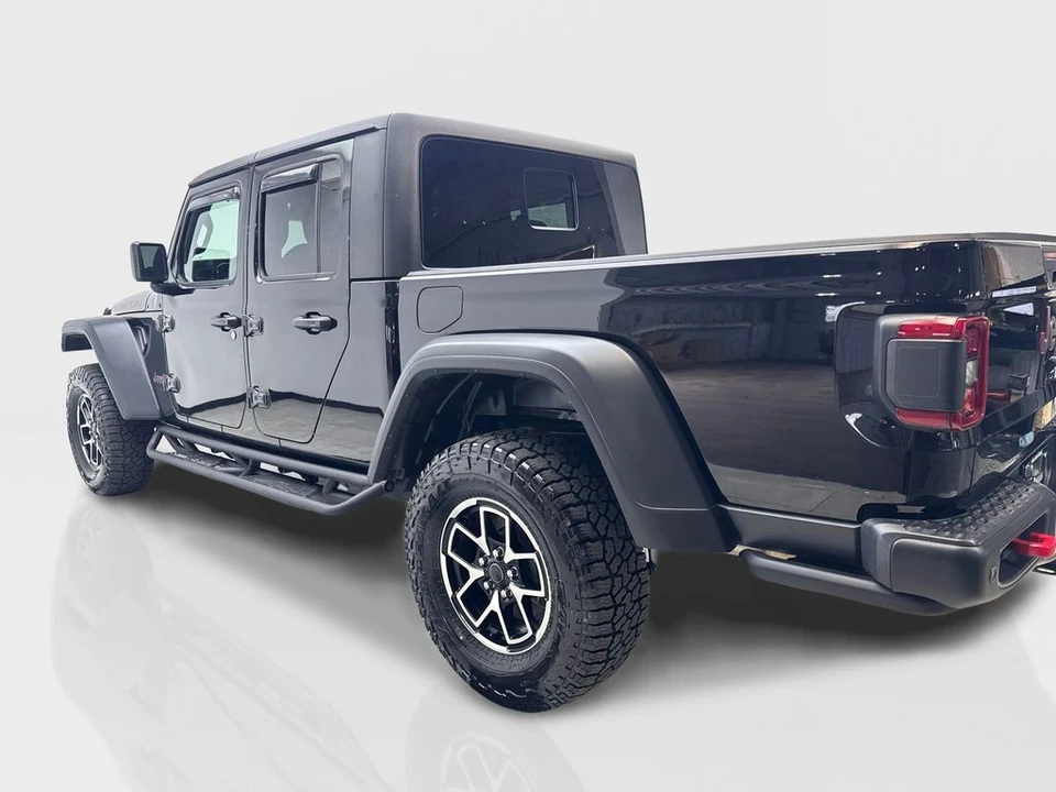2024 Jeep JT Gladiator - Image 14 of 31