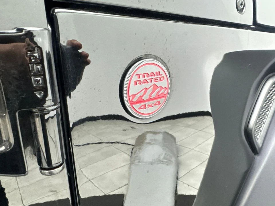 2024 Jeep JT Gladiator - Image 25 of 31