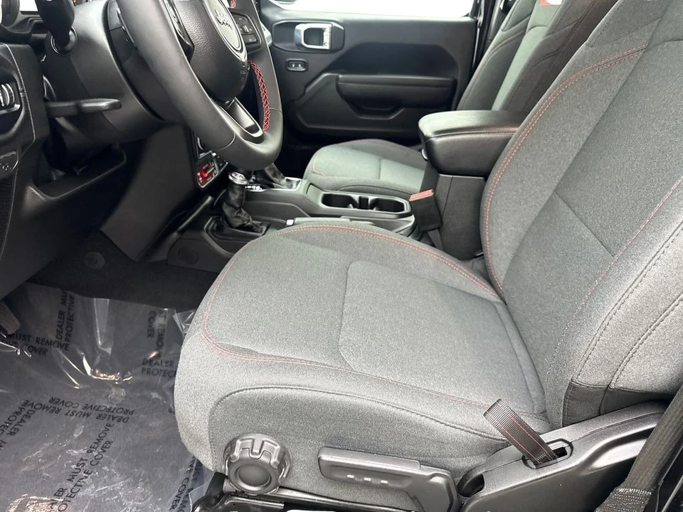 2024 Jeep JT Gladiator - Image 28 of 31