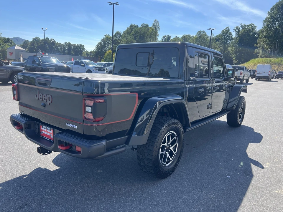 2024 Jeep JT Gladiator - Image 5 of 31