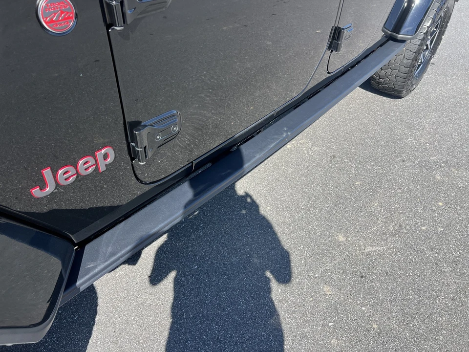 2024 Jeep JT Gladiator - Image 18 of 31