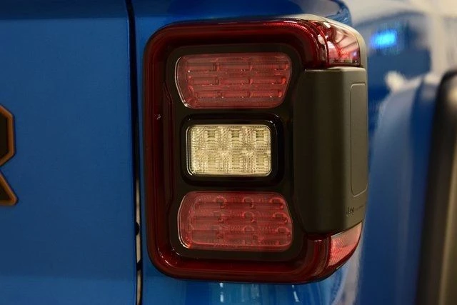 2024 Jeep JT Gladiator - Image 16 of 21
