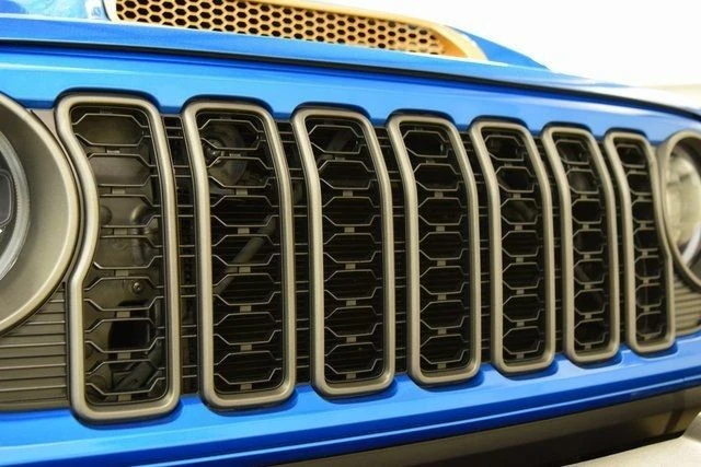 2024 Jeep JT Gladiator - Image 9 of 21