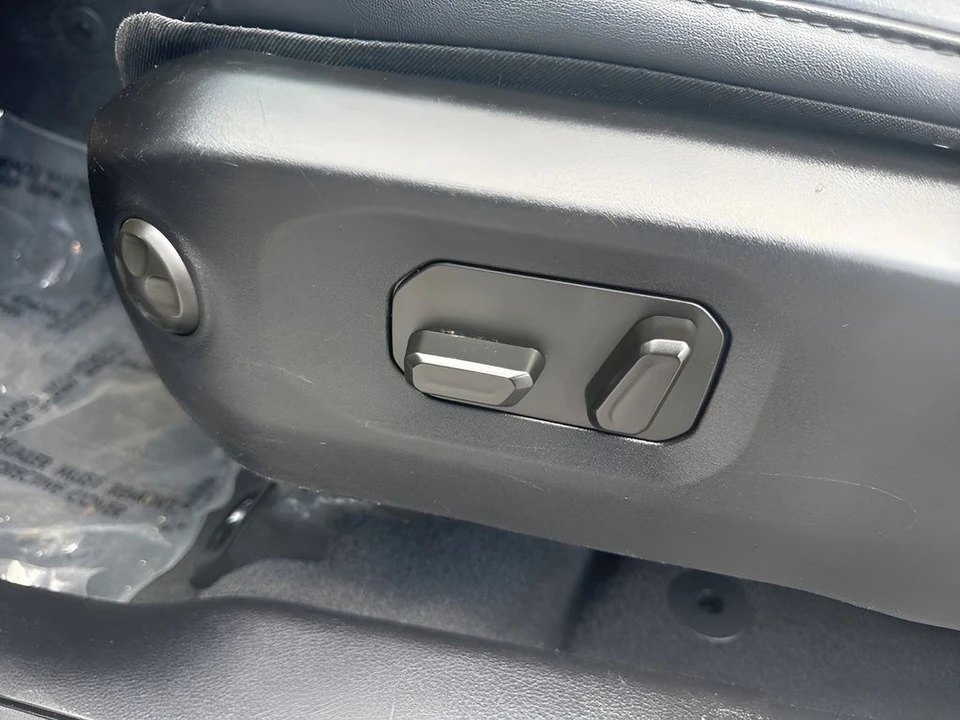 2024 Jeep JT Gladiator - Image 10 of 31