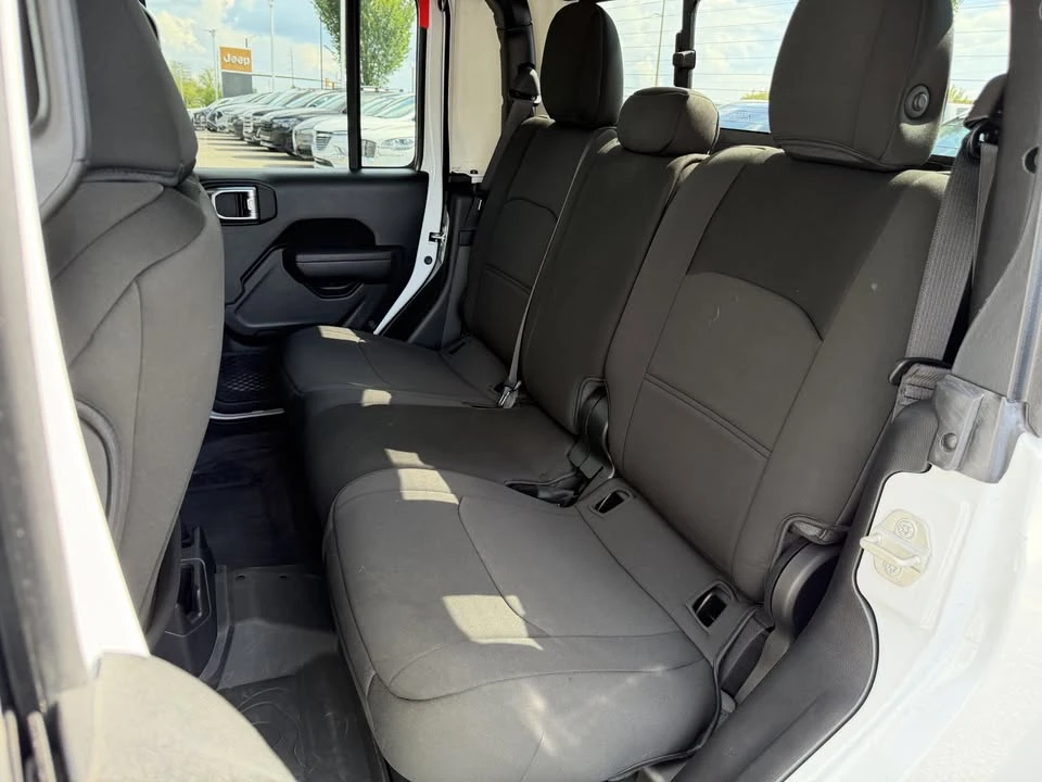 2024 Jeep JT Gladiator - Image 17 of 19