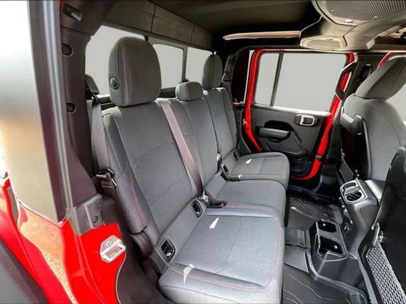 2024 Jeep JT Gladiator - Image 16 of 19