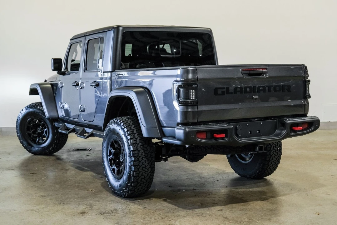 2024 Jeep JT Gladiator - Image 5 of 12