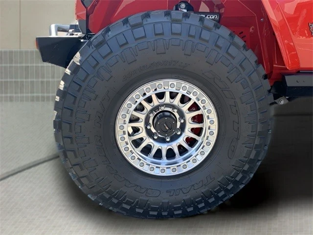 2024 Jeep JT Gladiator - Image 11 of 12