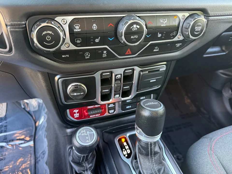 2024 Jeep JT Gladiator - Image 14 of 18