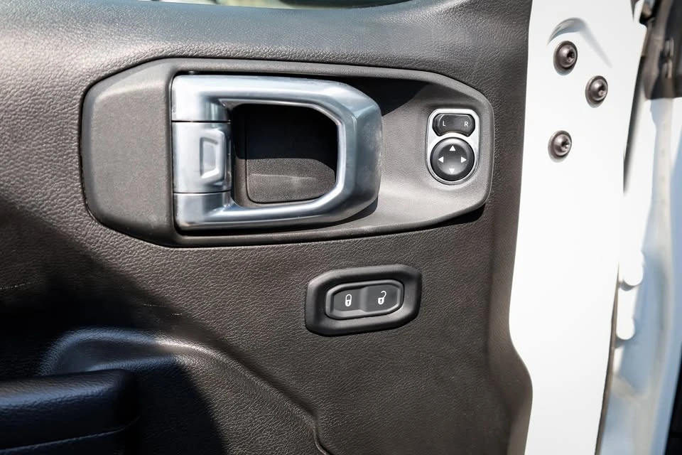 2024 Jeep JT Gladiator - Image 15 of 20