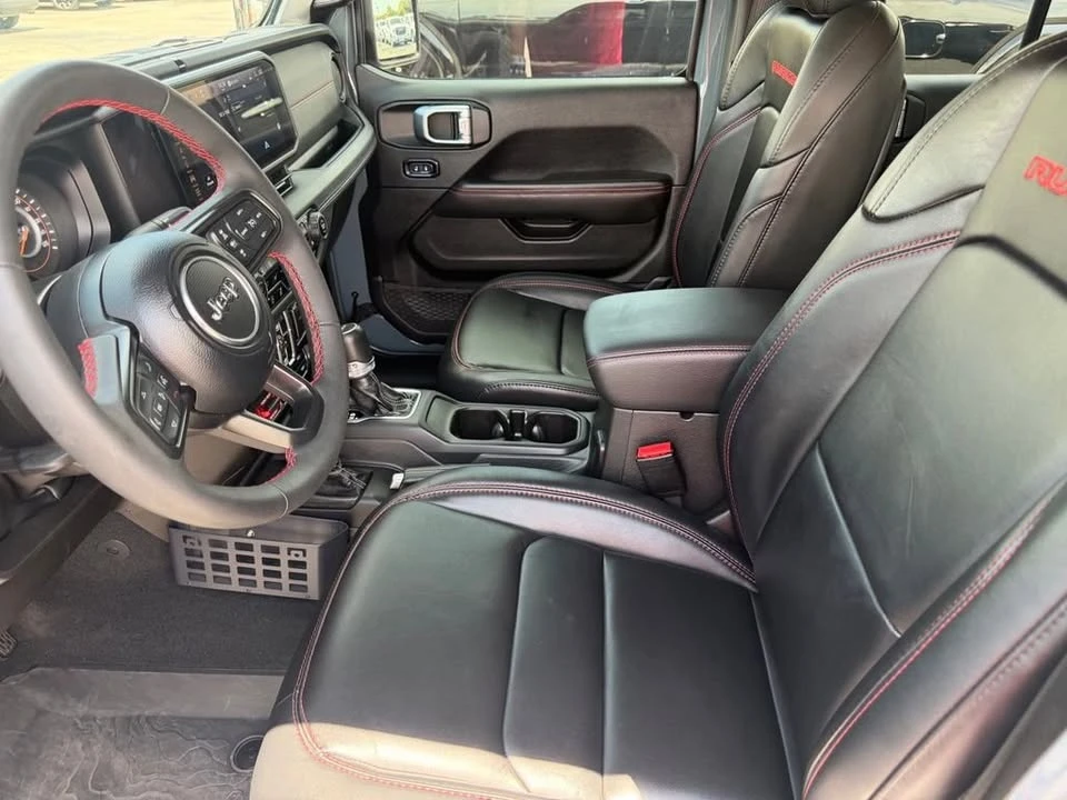2024 Jeep JT Gladiator - Image 13 of 20