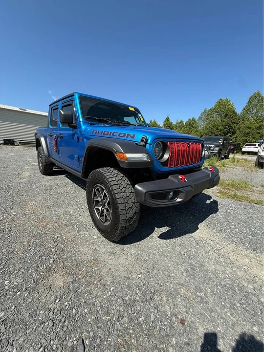2024 Jeep JT Gladiator - Image 2 of 7