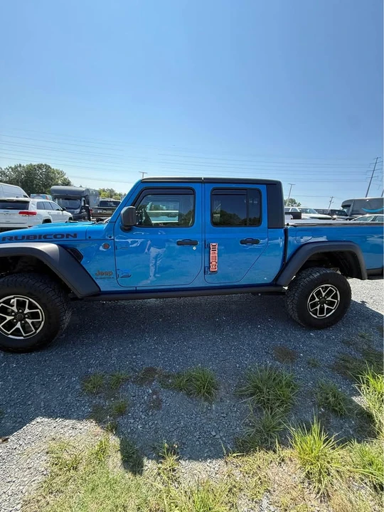 2024 Jeep JT Gladiator - Image 3 of 7