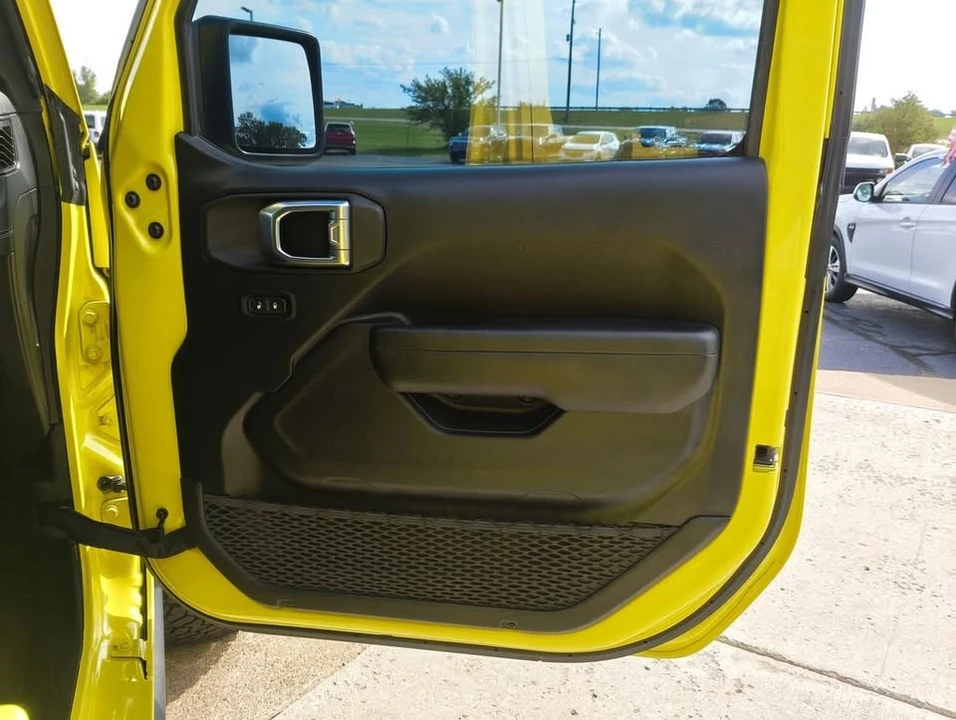 2024 Jeep JT Gladiator - Image 19 of 20