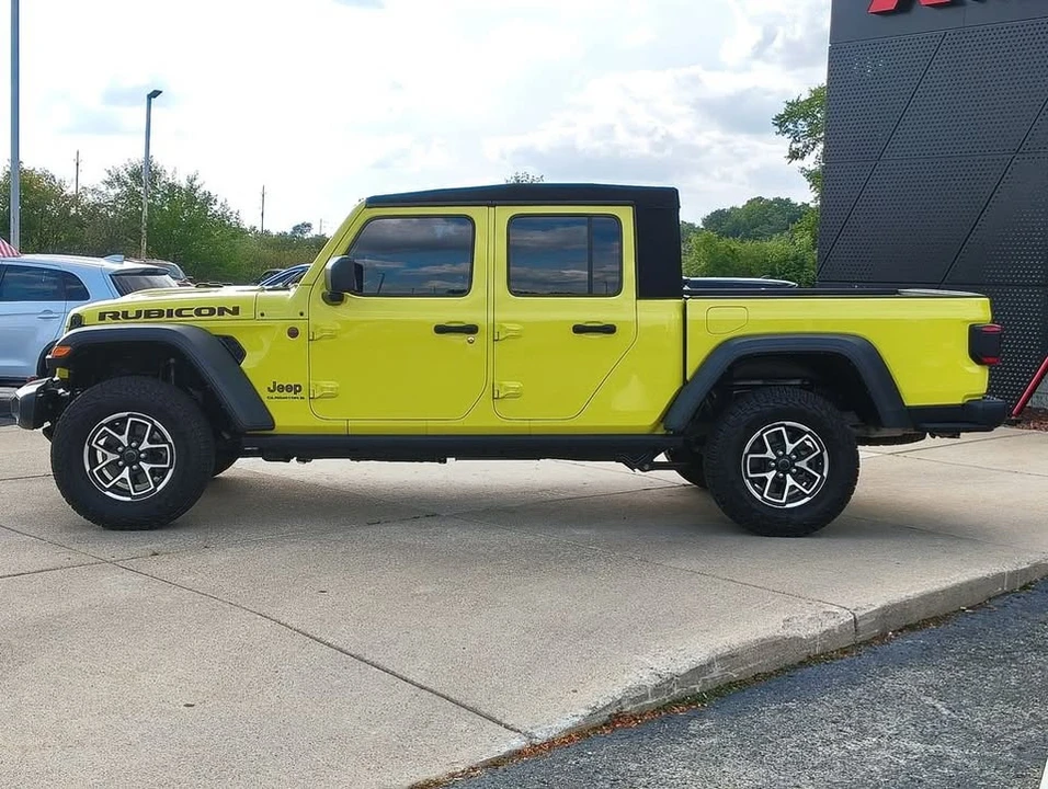 2024 Jeep JT Gladiator - Image 8 of 20