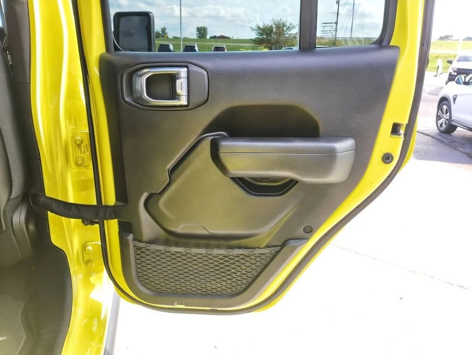 2024 Jeep JT Gladiator - Image 17 of 20