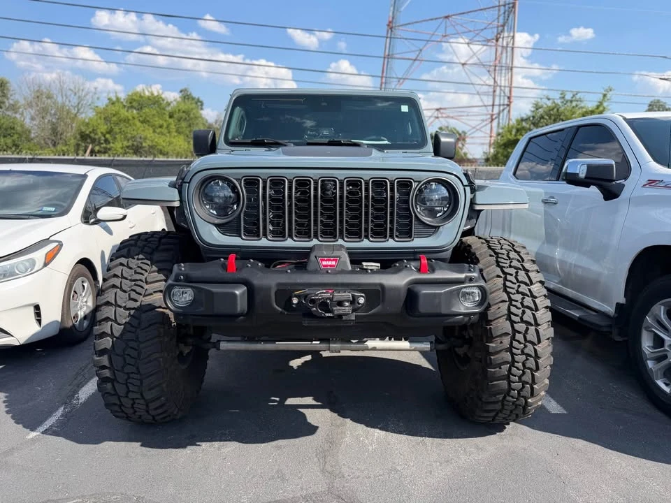 2024 Jeep JT Gladiator - Image 2 of 7