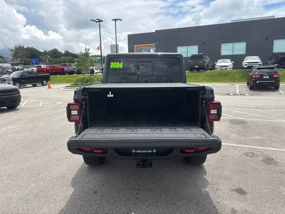 2024 Jeep JT Gladiator - Image 7 of 13