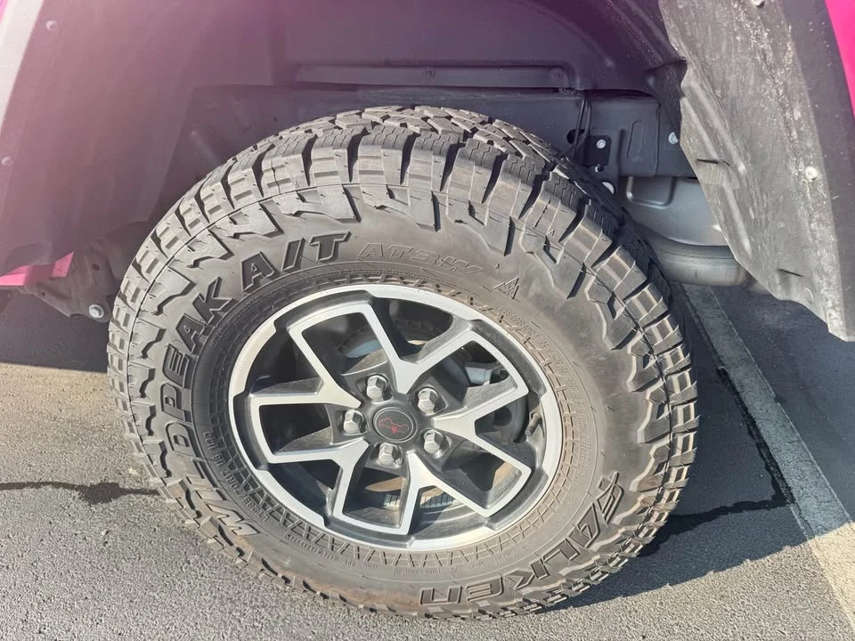2024 Jeep JT Gladiator - Image 12 of 13