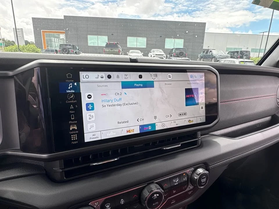 2024 Jeep JT Gladiator - Image 12 of 13