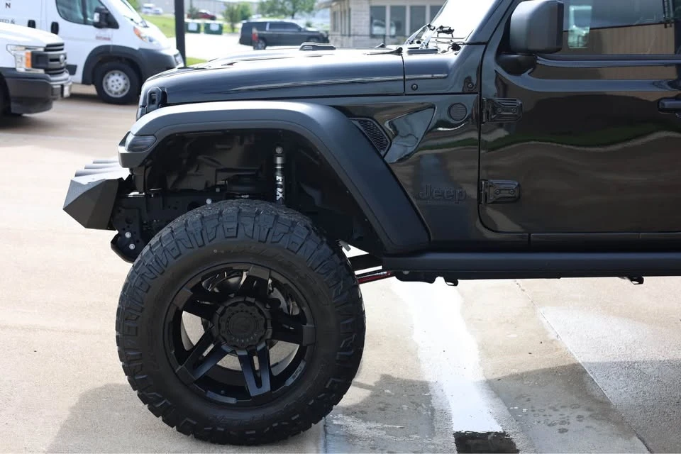2024 Jeep JT Gladiator - Image 10 of 20