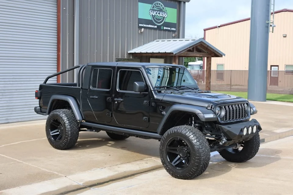 2024 Jeep JT Gladiator - Image 9 of 20
