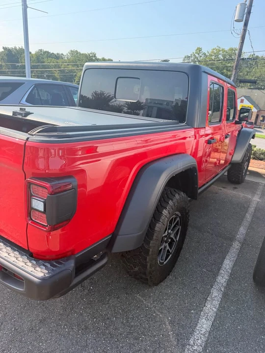 2024 Jeep JT Gladiator - Image 5 of 8