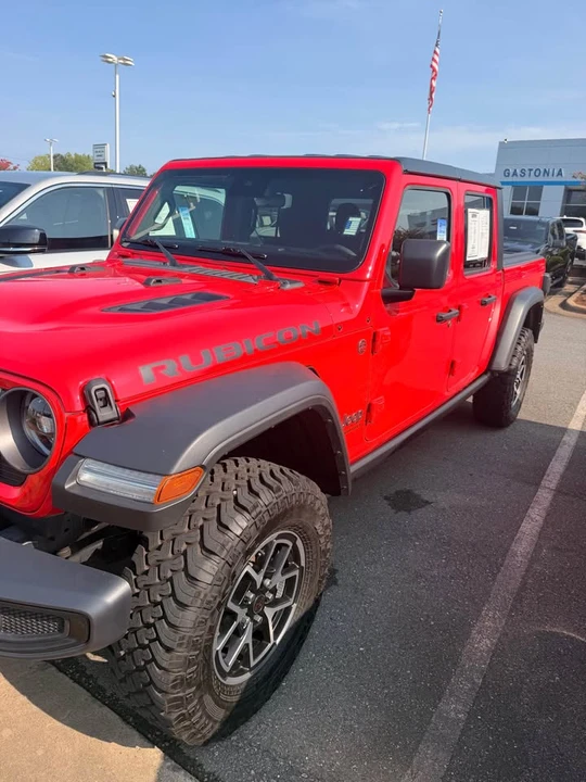 2024 Jeep JT Gladiator - Image 2 of 8