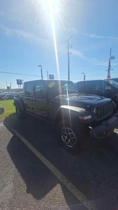 2024 Jeep JT Gladiator - Image 2 of 6