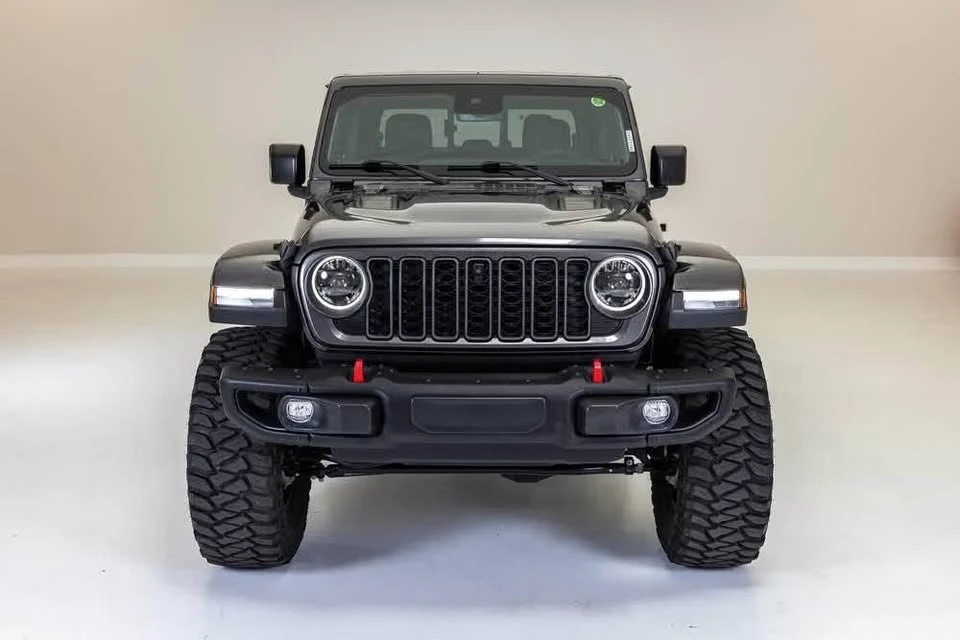 2024 Jeep JT Gladiator - Image 2 of 20