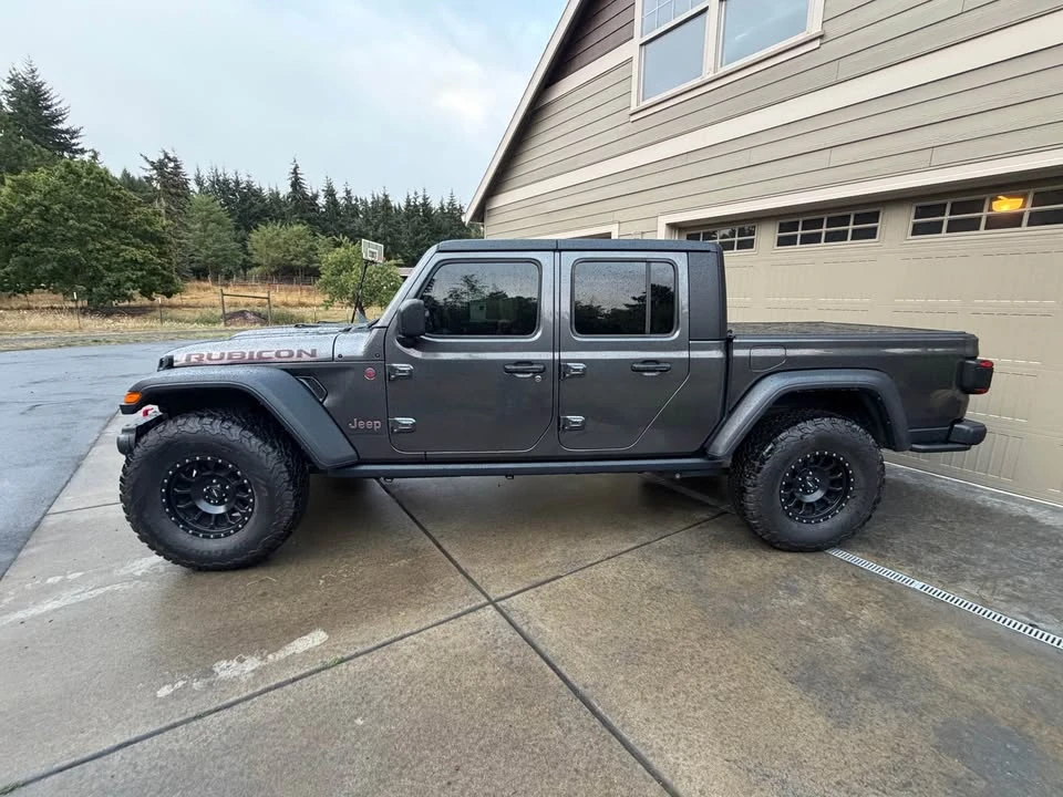 2024 Jeep JT Gladiator - Image 2 of 18