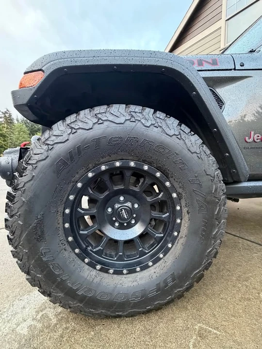 2024 Jeep JT Gladiator - Image 10 of 18