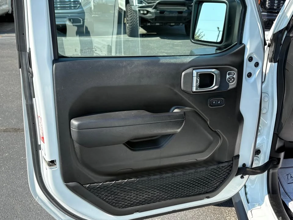 2024 Jeep JT Gladiator - Image 9 of 20